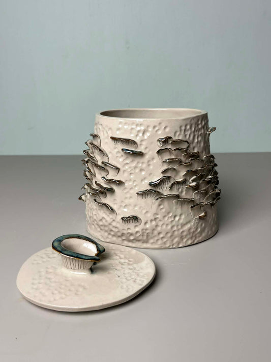 Urn